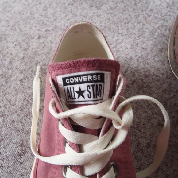 Converse Sneakers -  EUC - Picture 2 of 7